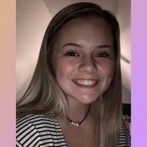 Meet your Posher, Leah